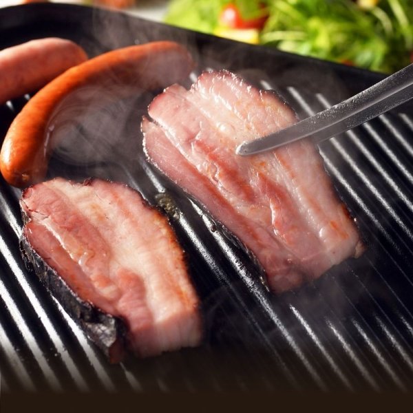 画像2: 【送料込】訳あり 農家のベーコン800ｇ(160g×5)セット (2)