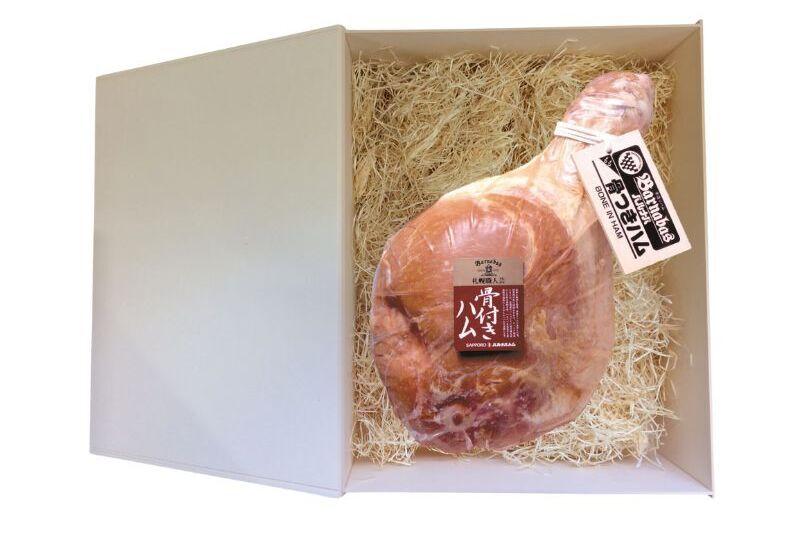 木箱に入った画像