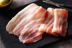 燻製生ベーコン